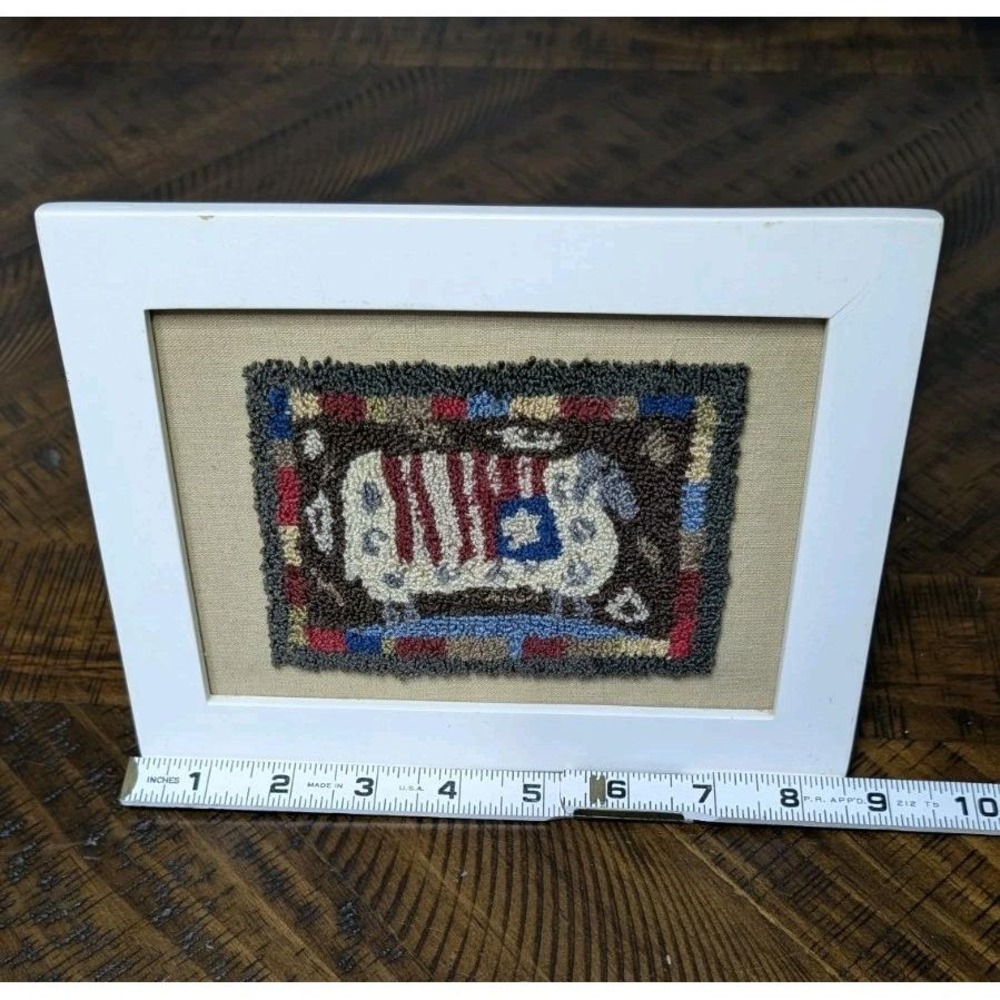 Primitive Punch Needle Sheep Folk Art Americana Framed 8.5x6.5 - Picture 4 of 6